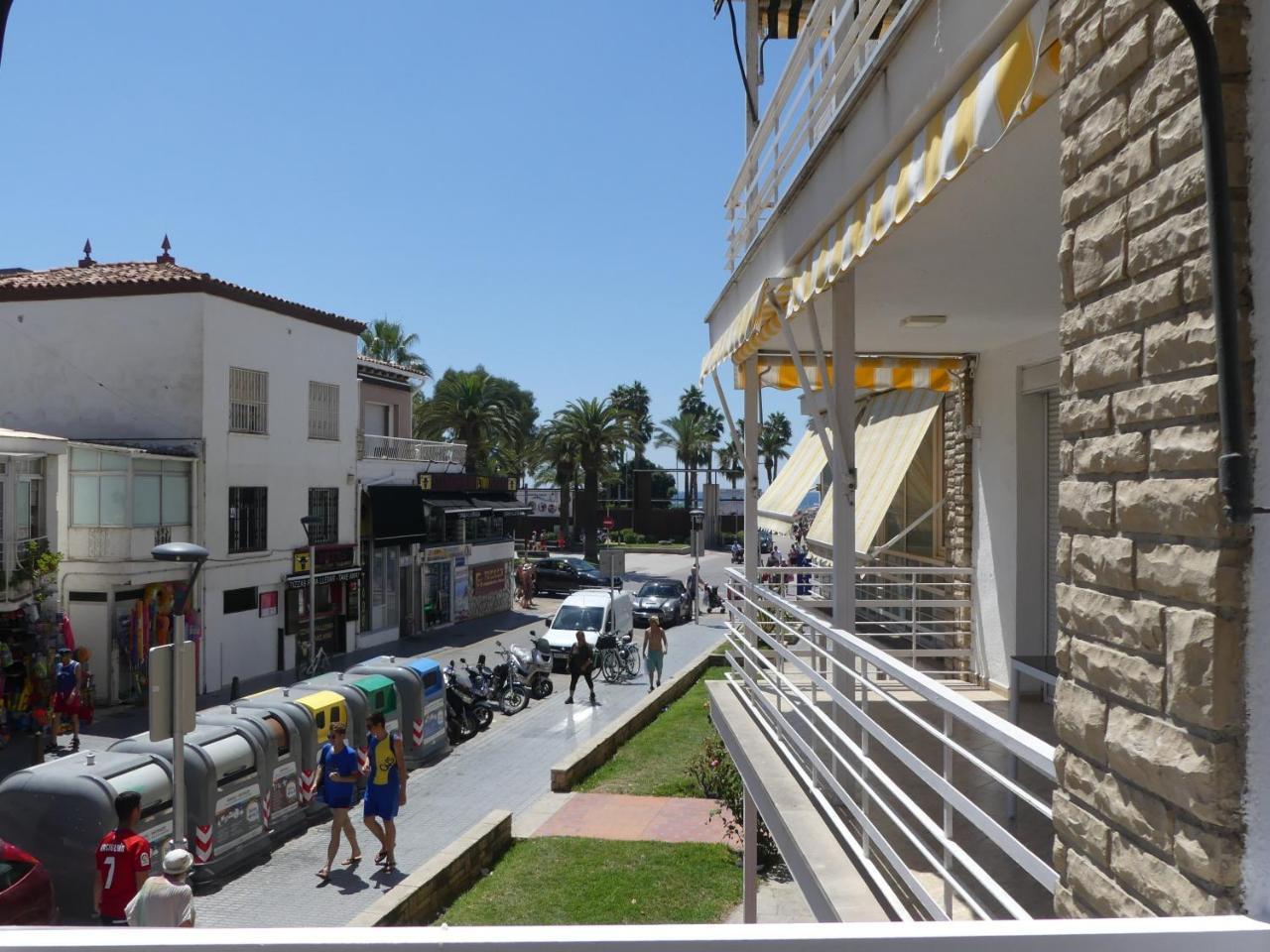 Zeus Alexis Apartment Salou Bagian luar foto