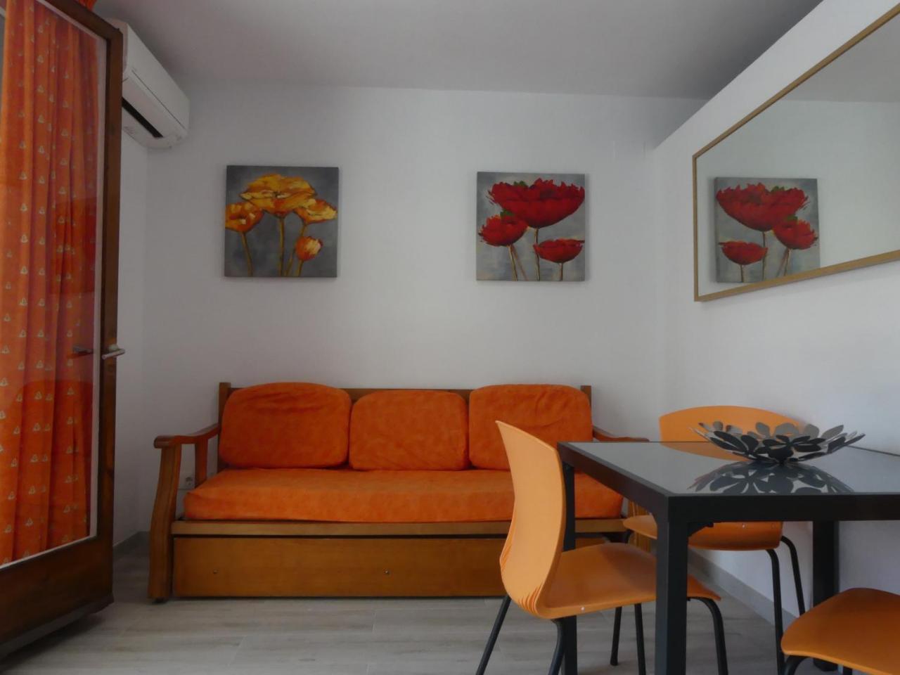 Zeus Alexis Apartment Salou Bagian luar foto